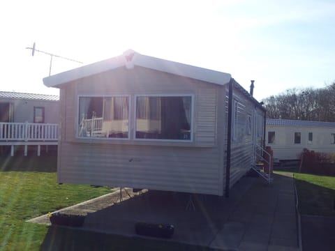 "Harvey's Hideaway" Caravan located centrally within a well equipped site.