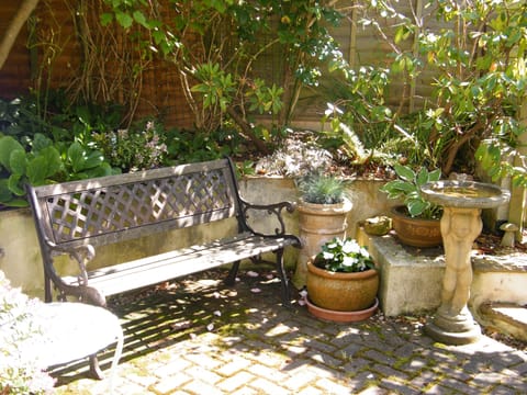 A perfect spot for a sundowner or birdwatching