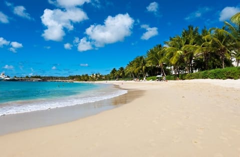 The Beautiful South Beach. The apartment is just there on the right.