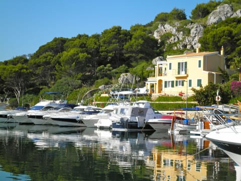 Unique location on edge of Marina. Backs onto beautiful protected countryside.