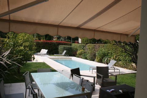 Outside terrace/dining area