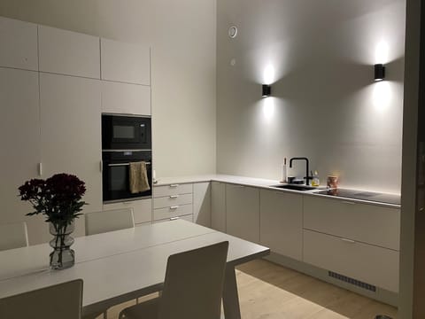 Kitchen renovated 2022