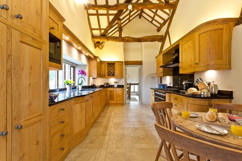 The luxury oak kitchen