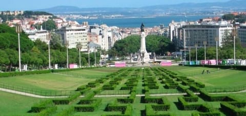 Parque Eduardo VII - It is about 5 min. walking.
