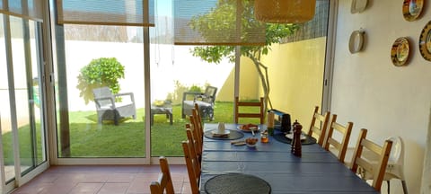 Zona de Refeições com jardim