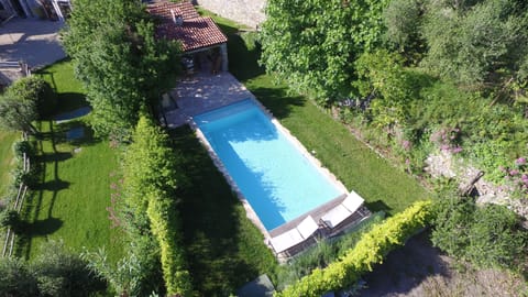 The private pool is for Maclura's guests' exclusive use.