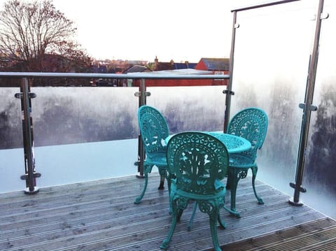 Balcony/ decked area