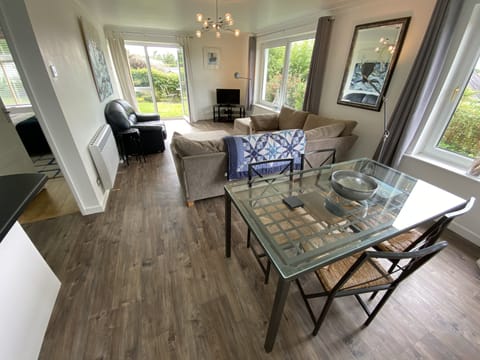 Lounge and dining area