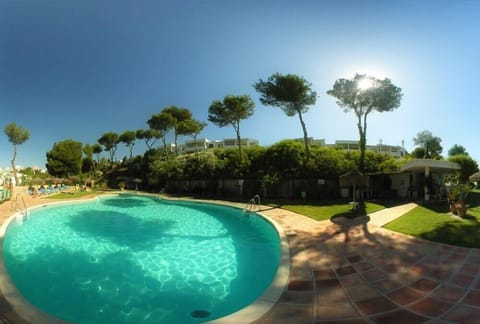 pool area direct by the flat