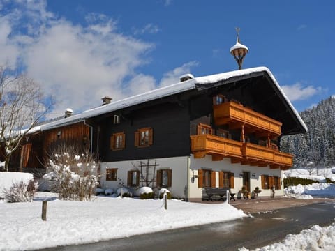 The Glaagut - Family Hain - Holiday home Farm Stay in Salzburgerland