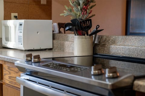 Convection oven and flat top range