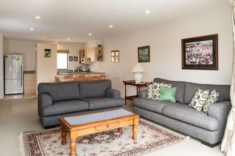Level 2 living space