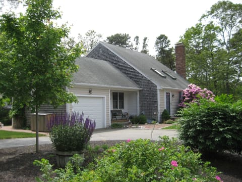 Private, off street parking. Safe for your whole family as they unload all sandy and sunny.