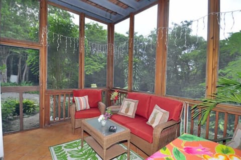 Screened in Porch
