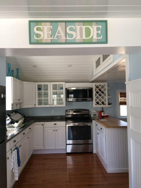 New spacious kitchen