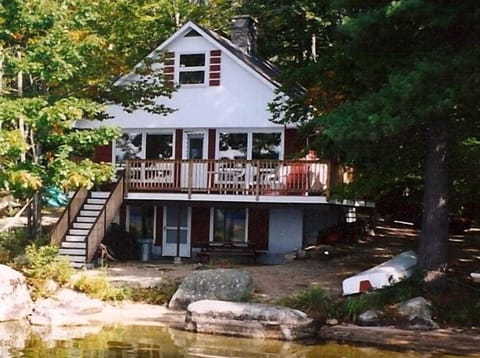 Beautiful Lakeside home on the Eastern Shore of Pristine Thompson Lake