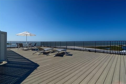 Private roof top deck with 360 Views