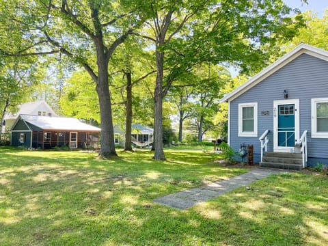 View of all 3 cottages 
