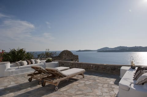 Seafront lounge.