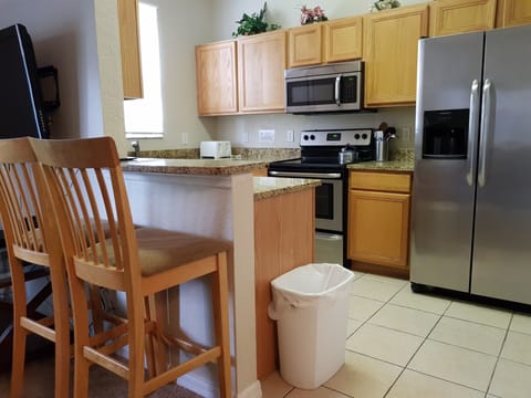 Kitchen and breakfast table