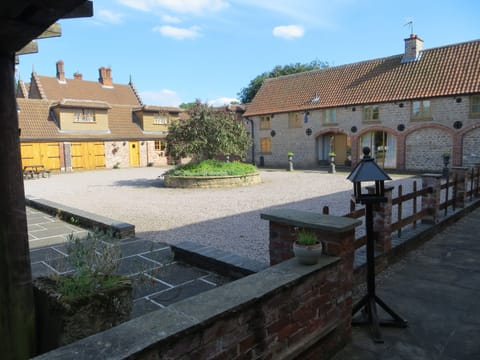 GRANARY FORECOURT