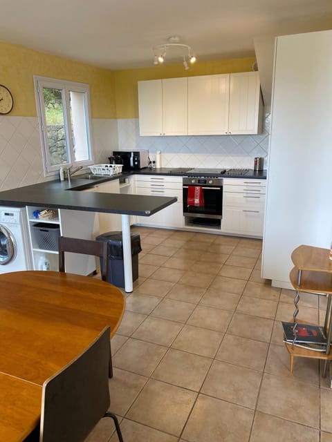 New kitchen in June 2022