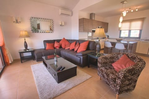 Comfatable Lounge area