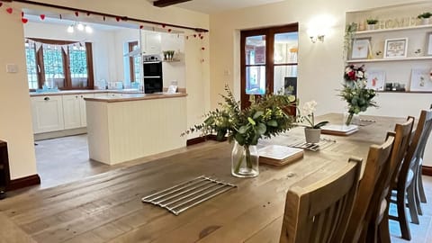 Dining Table can seat up to 14 guests