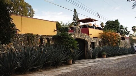 Hacienda street view