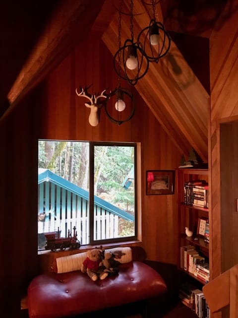 Cozy reading nook for whiling away lazy mountain-time afternoons.