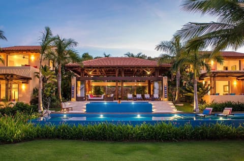 Casa Querencia is perfect for families and large groups.