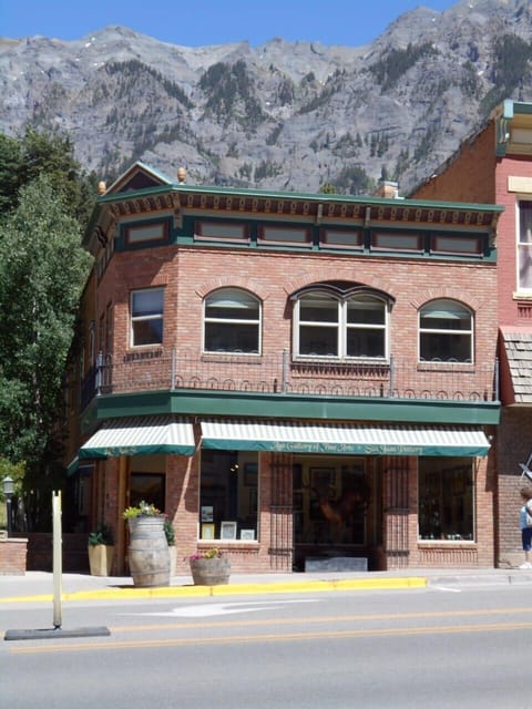 Ago Gallery and Ago Gallery Loft.