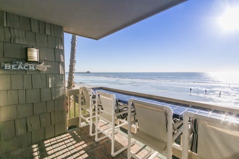 My favorite place for vitamin sea.  Spend hours here taking it all in.
