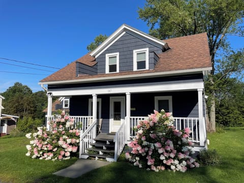 A comfortable and convenient base for your visit to Vermont!