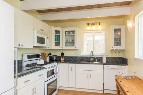 Granite, Gas Stove, with everything you
need