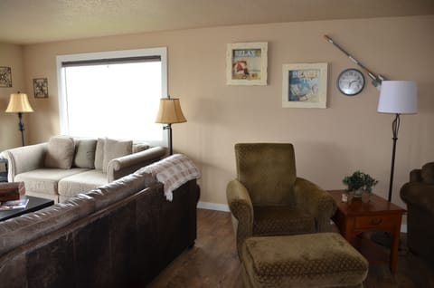 Upstairs sitting area from different angle