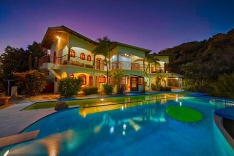 6 bedroom Villa - Multiple blaconies