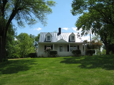 Beautiful Carol's Cottage.