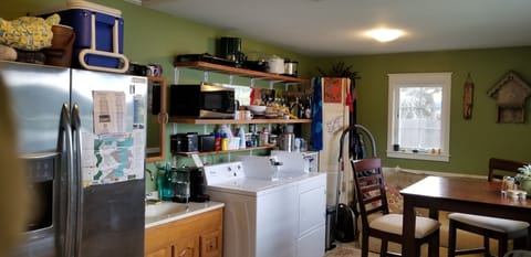 Laundry/Common room for Cottage A&B