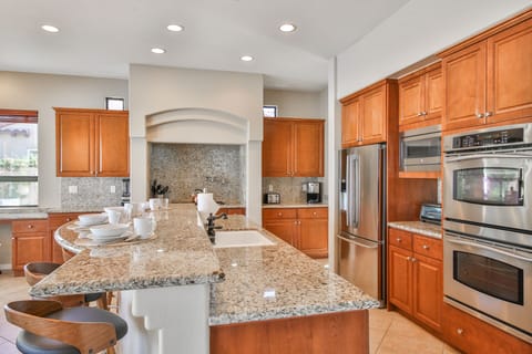 Gourmet kitchen with everything you need to prepare your meals