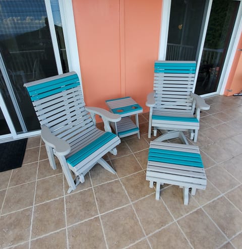 Comfy Deck furniture
