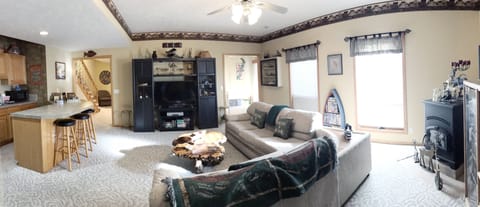 Family room lower (lake) level