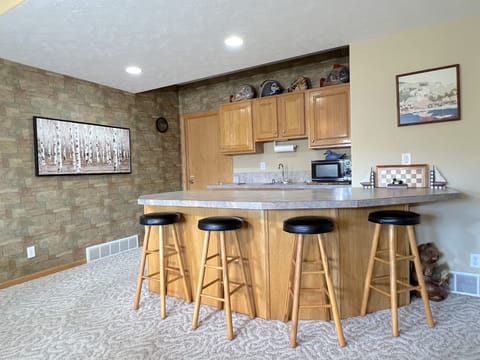 Family room lower (lake) level