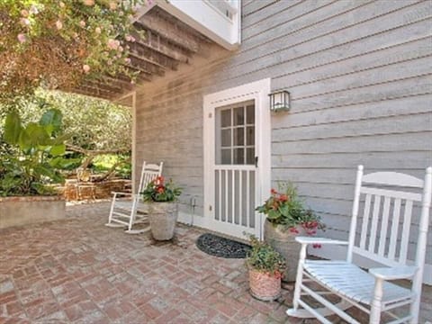 Private Entrance to Home 