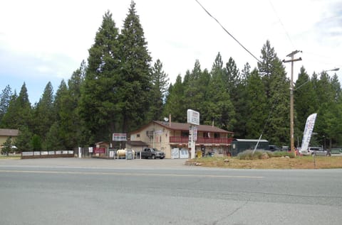 Easy access to Historic Hwy 88