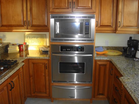 Custom Kitchen Equipment 