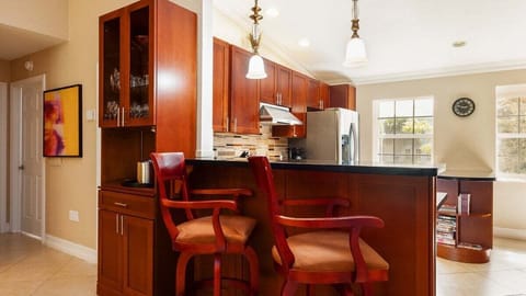 Breakfast Bar - 2nd Floor