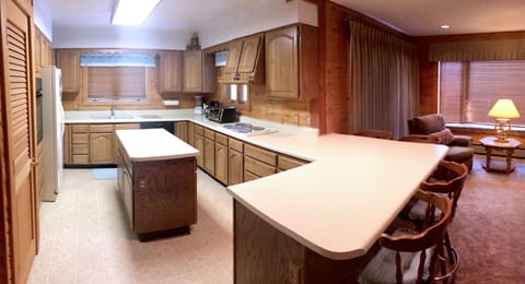 Cabin 23 - Kitchen