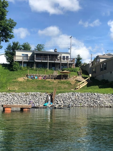 Bailey's Beach House from the water