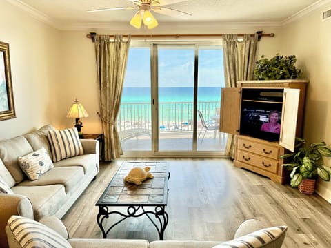 Gulf front Living Room 
